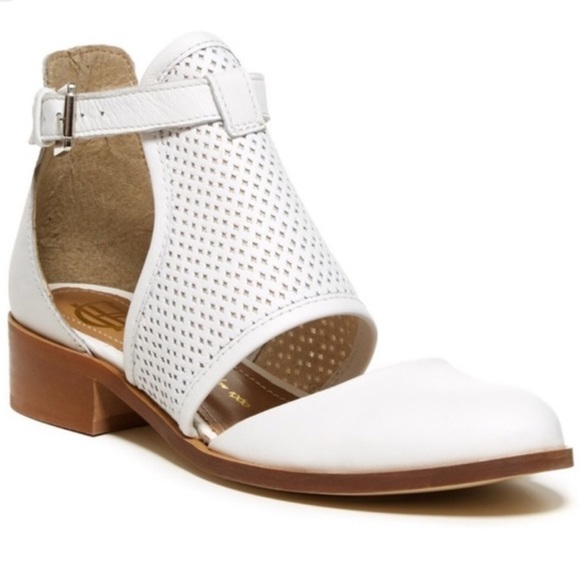 House of Harlow 1960 Esperanza Flats Women’s White Leather Ankle Strap Shooties - Picture 1 of 16